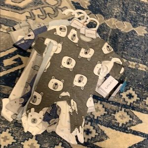 Carters preemie 8 outfits all brand new